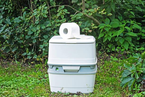 Best Porta potty rental near me  in Hubbard, OH