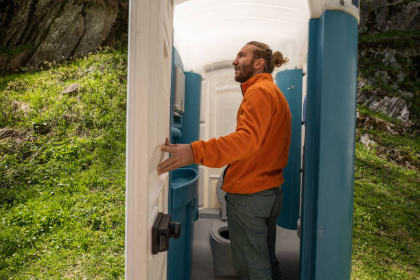 Best Portable restroom trailer rental  in Hubbard, OH