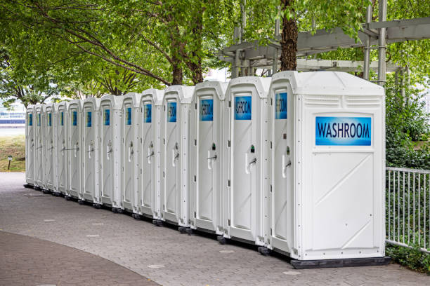 Best Luxury portable toilet rental  in Hubbard, OH
